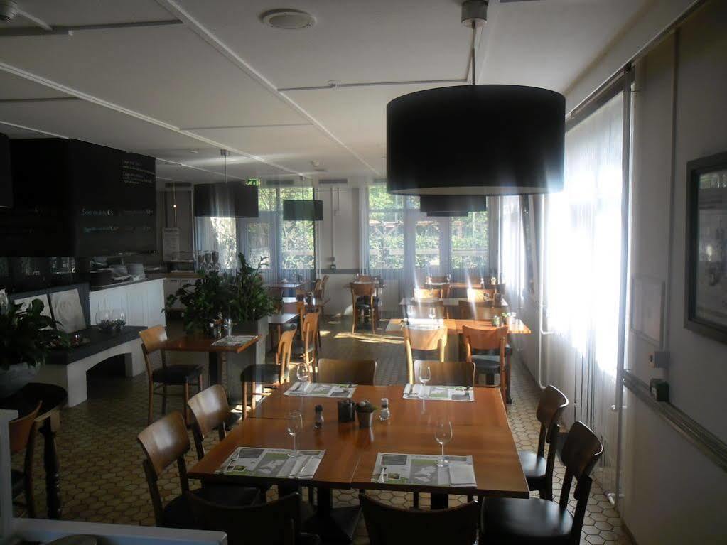 斯海尔托亨博斯钟楼酒店及餐厅 登博斯 外观 照片